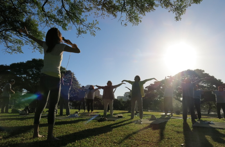 Yoga Class at Magic Island Ala Moana Beach Park