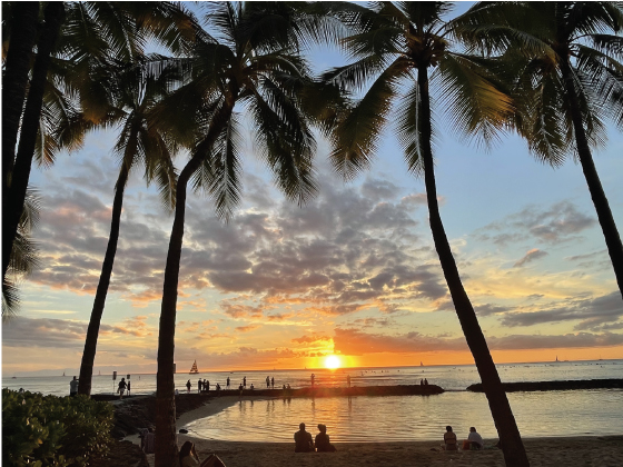 Waikiki sunset at Kuhio Beach, Honolulu Hawaii